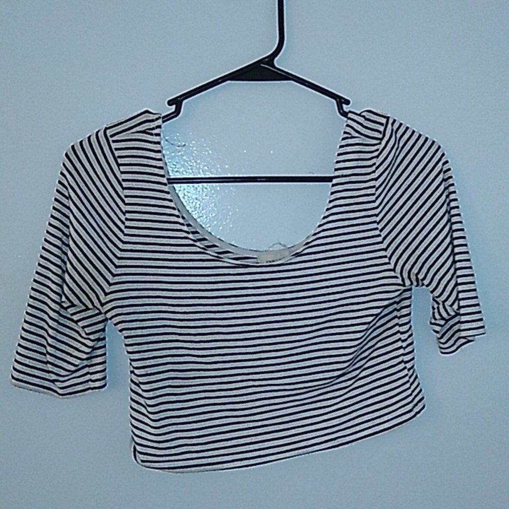 Black and white crop top